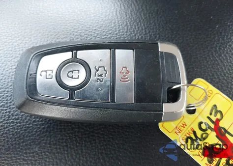 2019 Ford Fusion Se z USA, uszkodzony, nr VIN 3FA6P0LU6KR257354